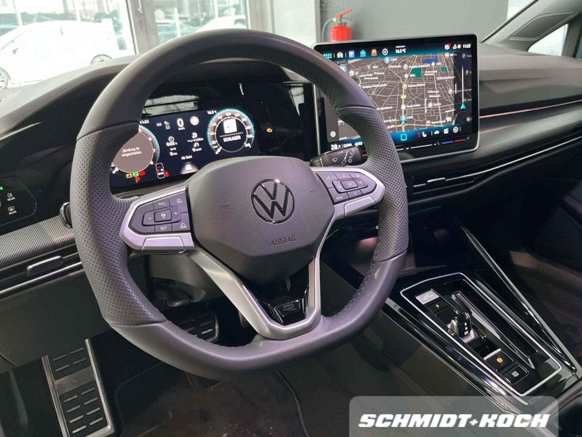Volkswagen Golf R-Line