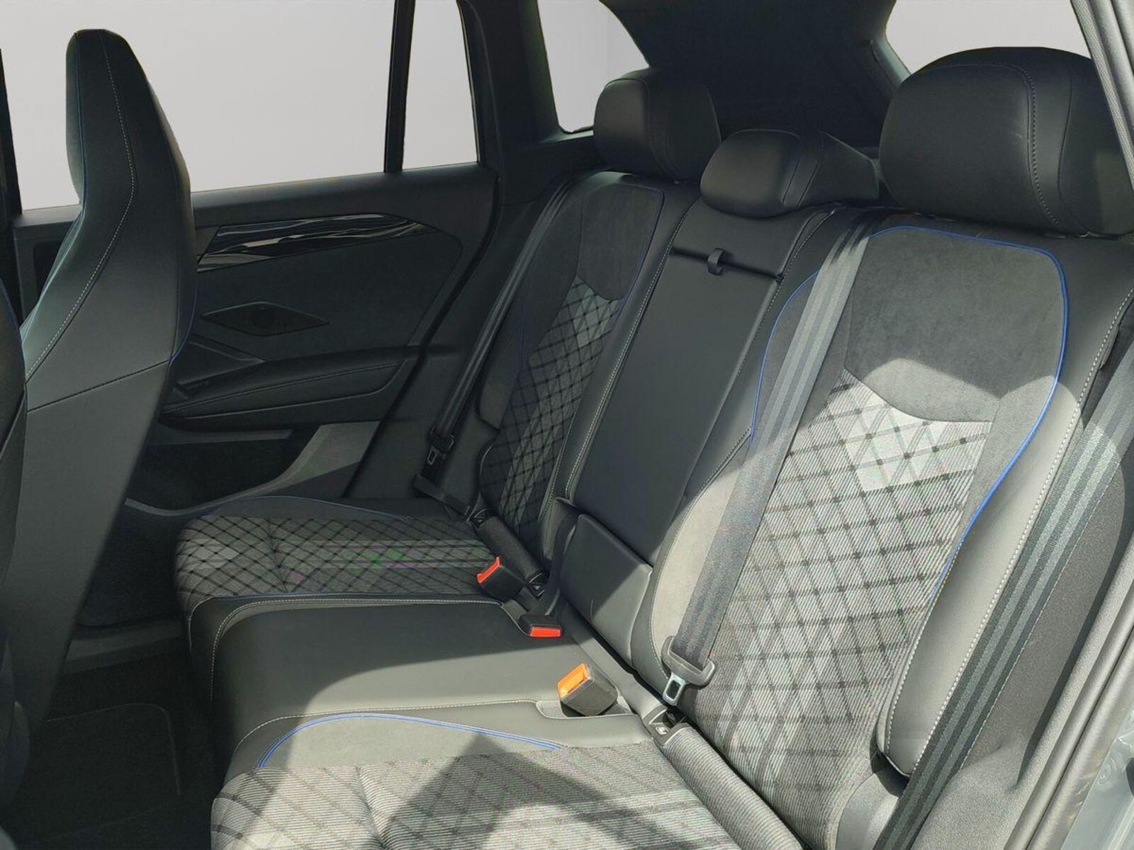 Volkswagen Tiguan – Bild 13