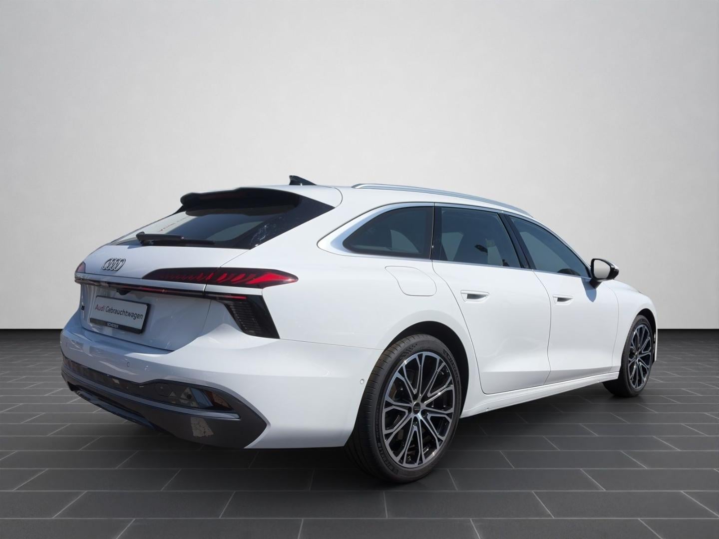 Bild über Audi A6 Avant TDI 150 kW S tronic - für weitere Informationen kontaktieren Sie den Audi Partner