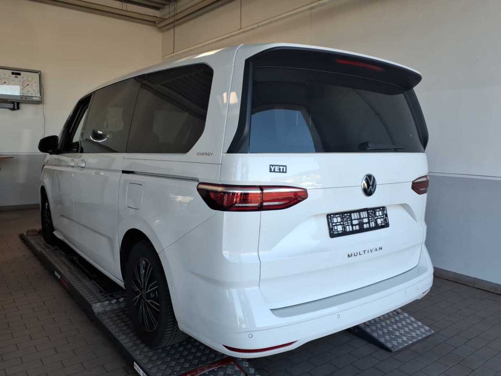 Volkswagen Multivan Langversion – Bild 6