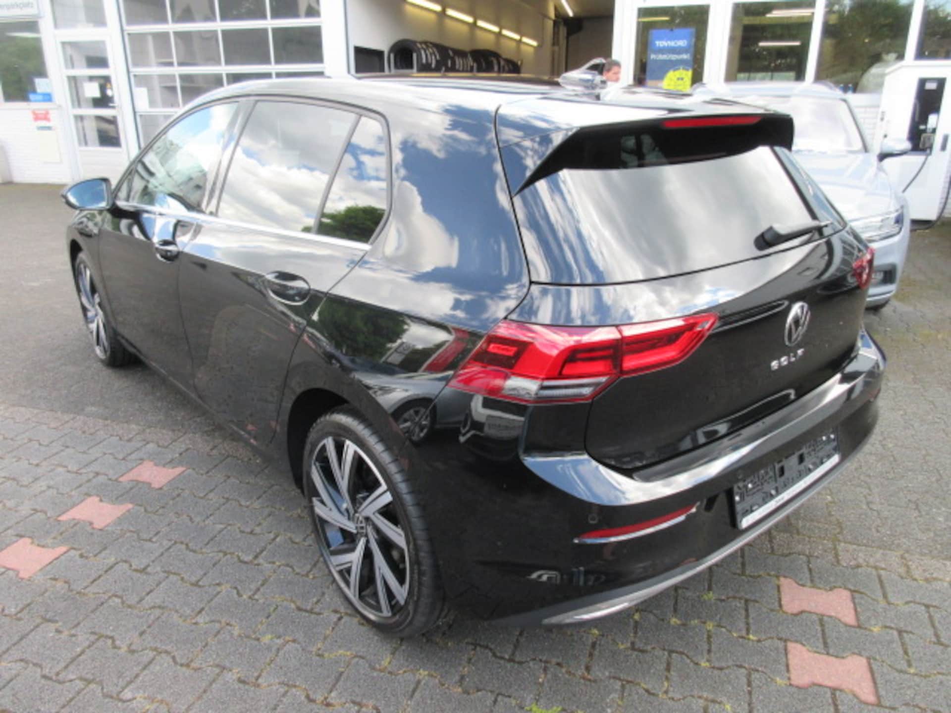 Volkswagen Golf Style