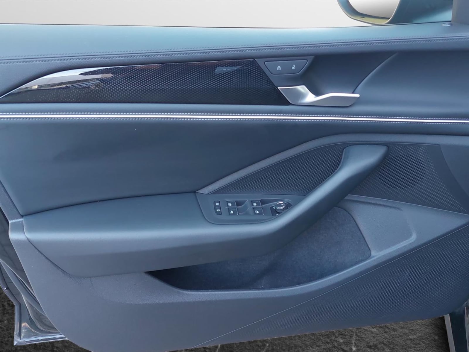 Volkswagen Passat – Bild 6