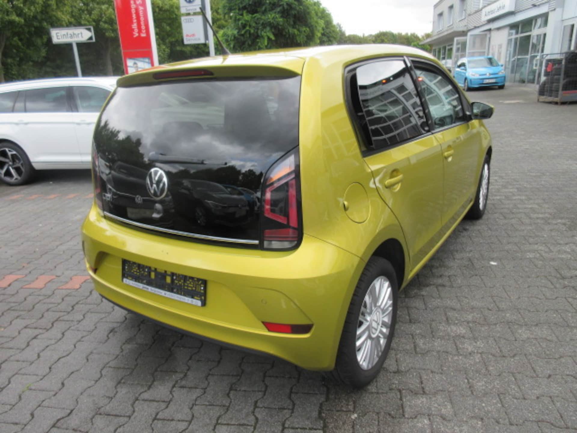 Volkswagen up! UNITED