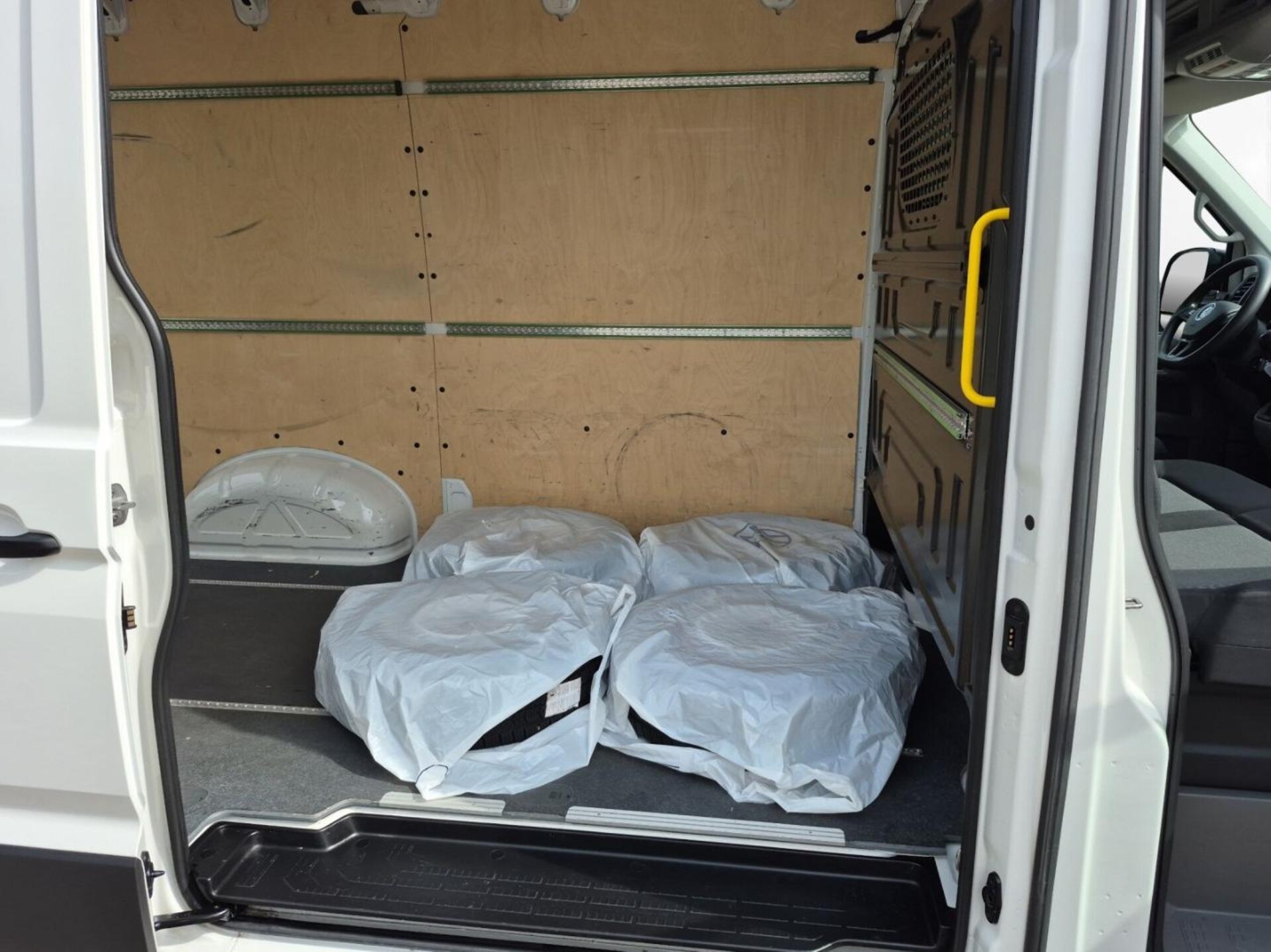 Volkswagen Crafter Kasten mittlerer Radstand