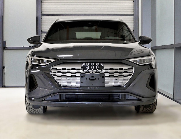 2024 Audi Q8 e-tron