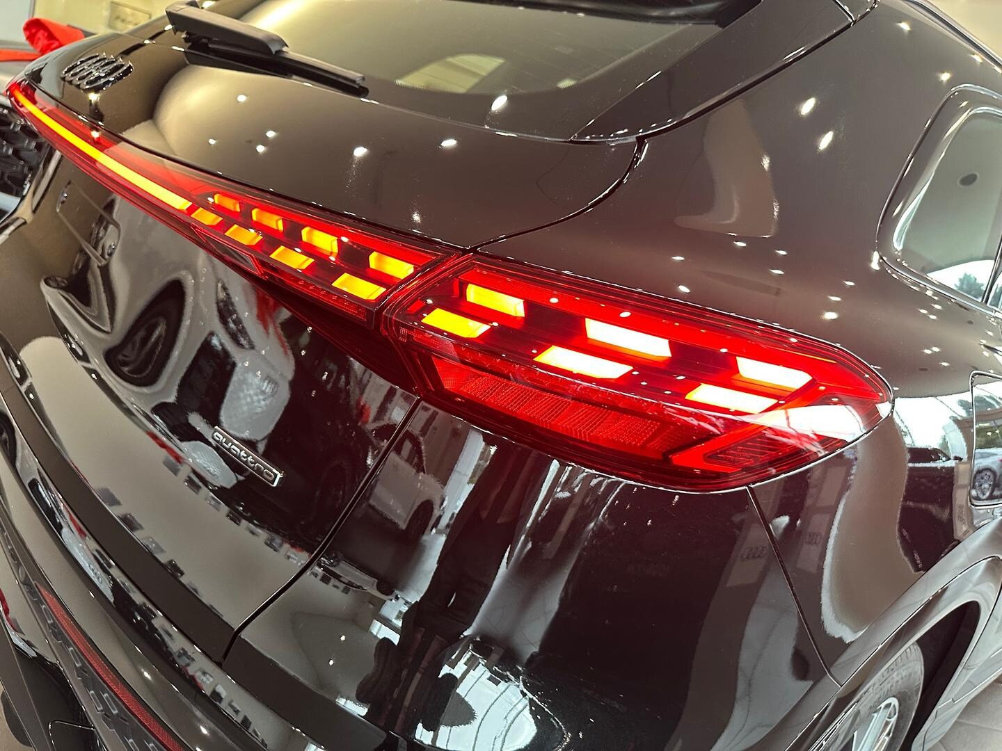 Image about Audi Q5 SUV TDI quattro 150 kW sport