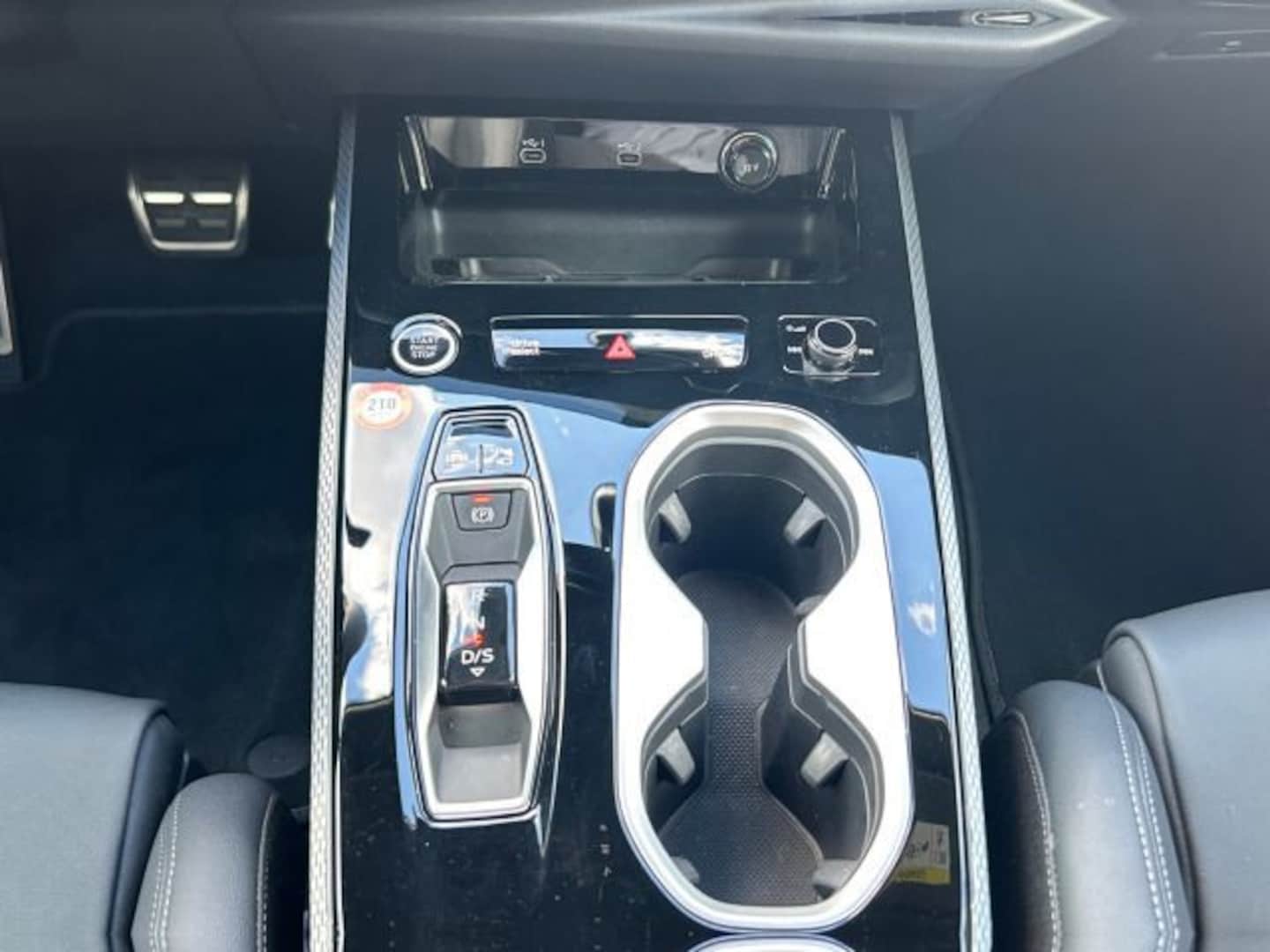 Bild über Audi A6 Limousine TDI quattro 150 kW S tronic - für weitere Informationen kontaktieren Sie den Audi Partner