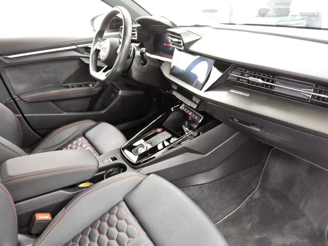 Image about Audi RS 3 Limousine TFSI quattro S tronic