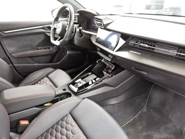 Image about Audi RS 3 Limousine TFSI quattro S tronic