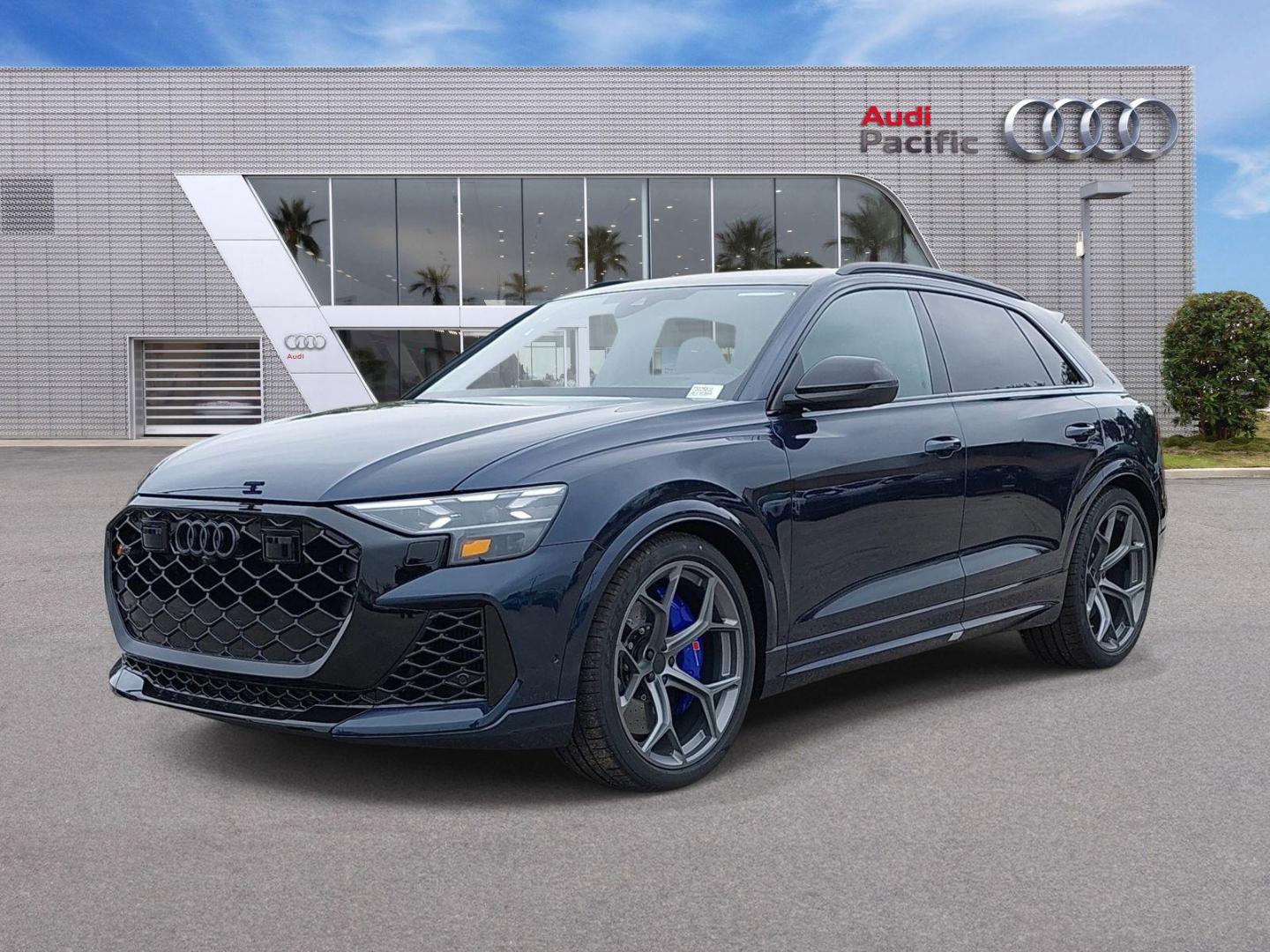 2026 Audi RS Q8 -'s photo