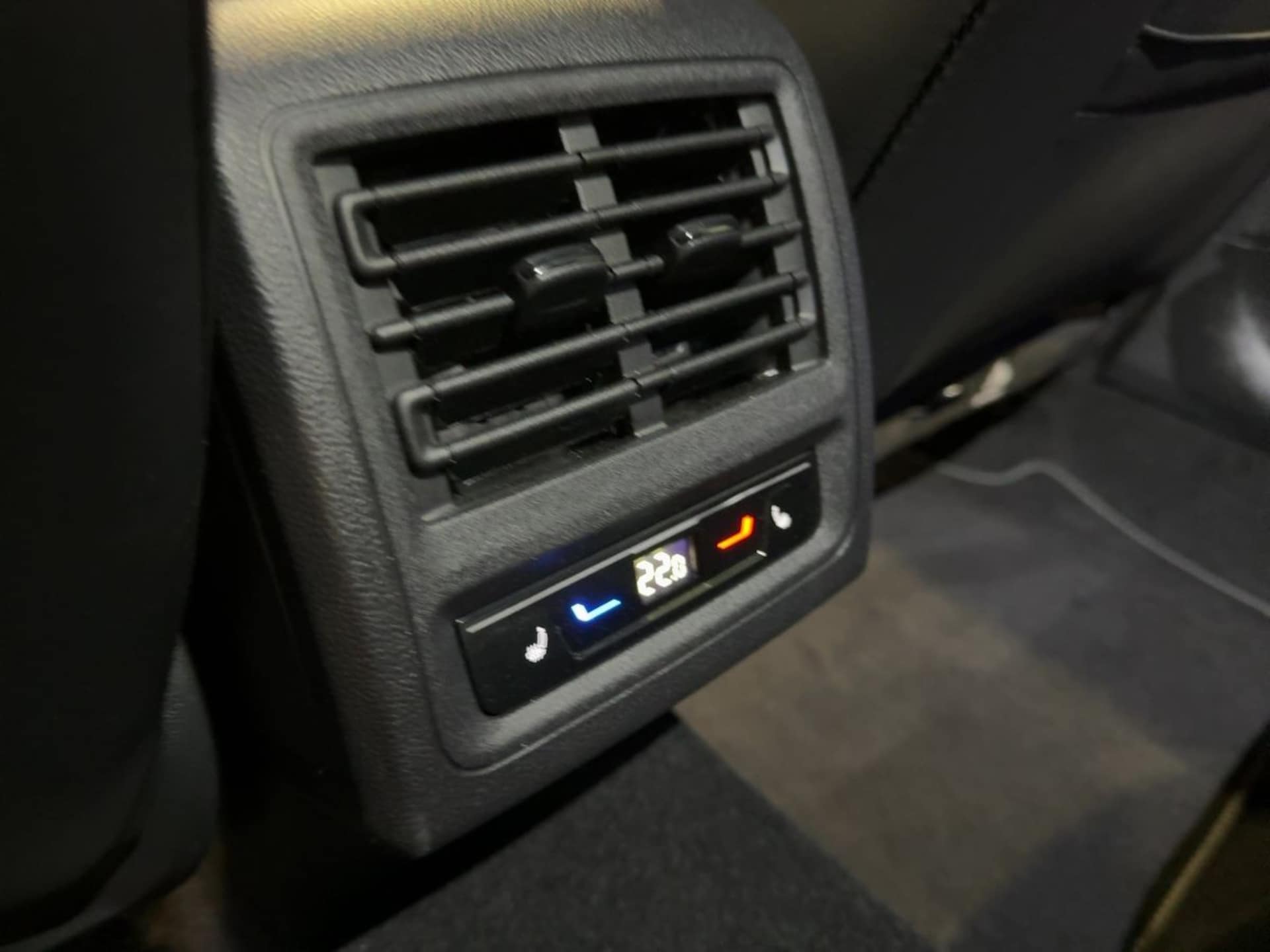 Volkswagen Golf Variant R-Line