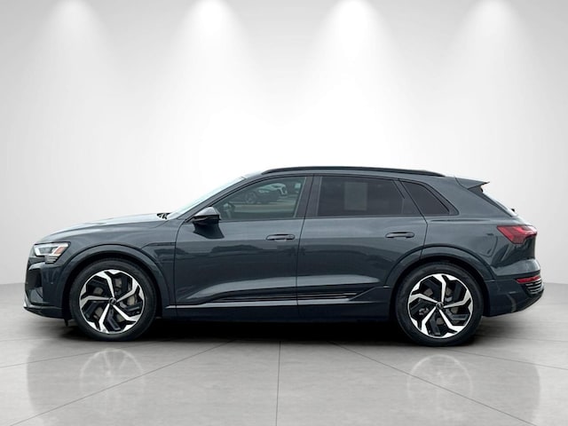 2024 Audi Q8 e-tron