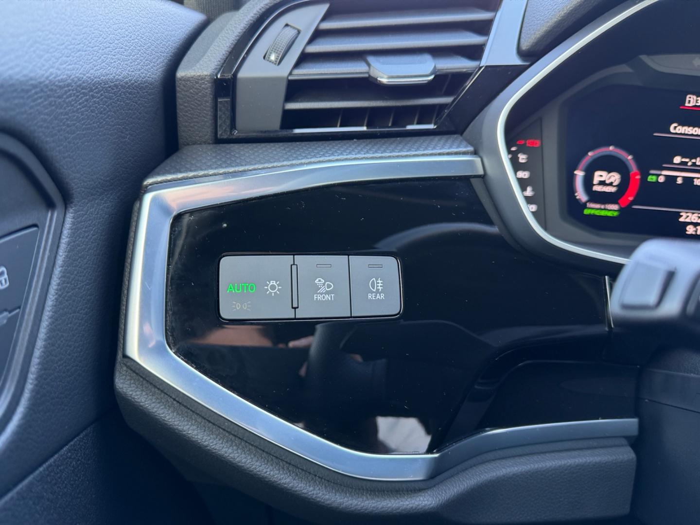 Image about Audi Q3 Sportback S line 35 TDI 110 kW (150 ch) S tronic