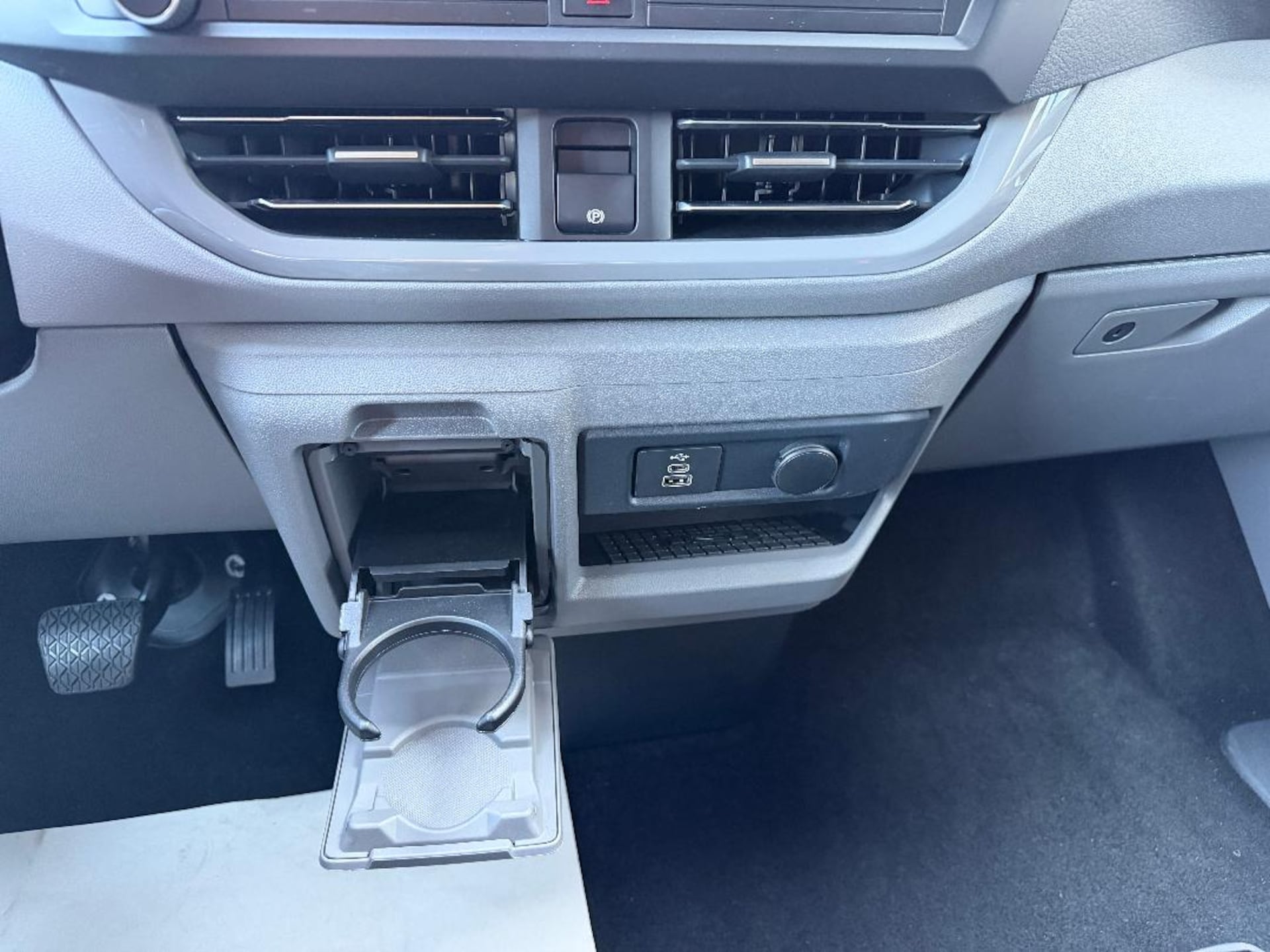 Volkswagen Caravelle Style