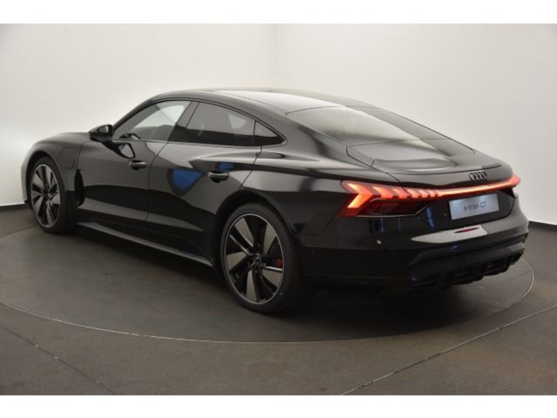 Audi e-tron GT quattro