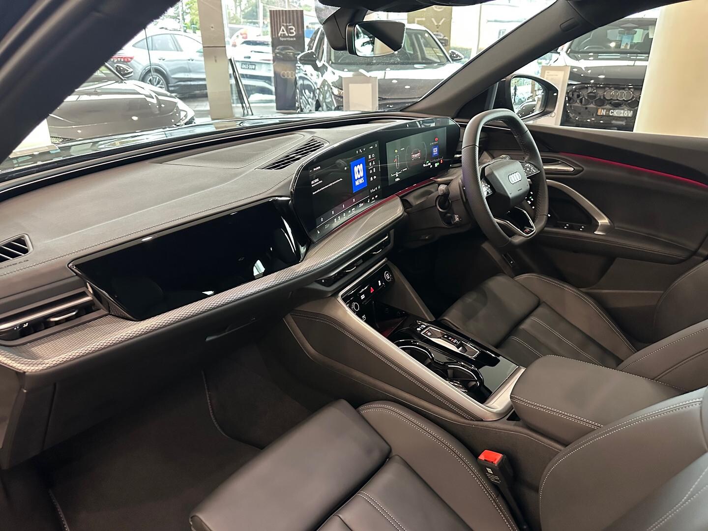 Image about Audi Q5 SUV TDI quattro 150 kW sport