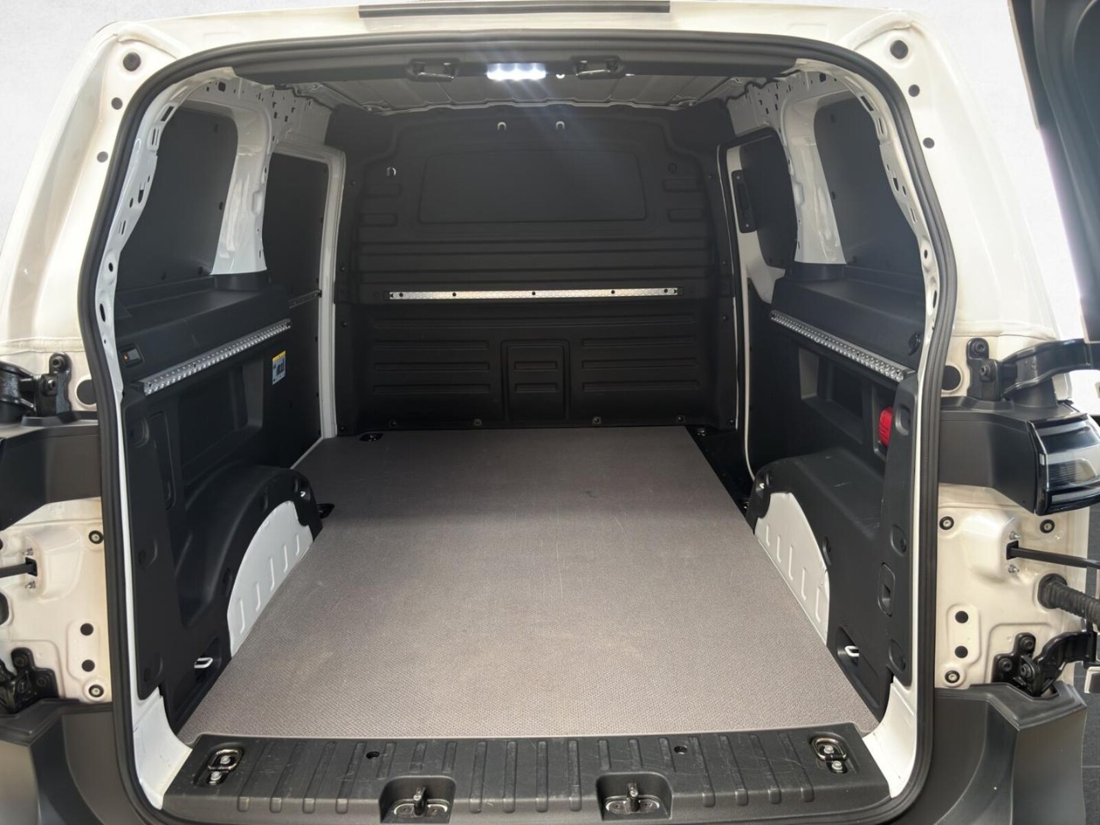 Volkswagen ID. Buzz Cargo – Bild 6