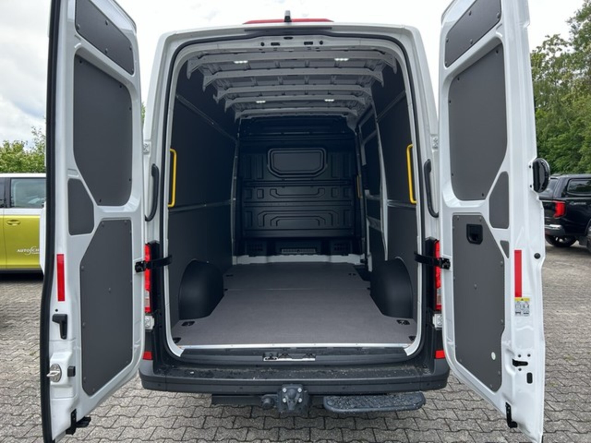 Volkswagen Crafter Kasten mittlerer Radstand