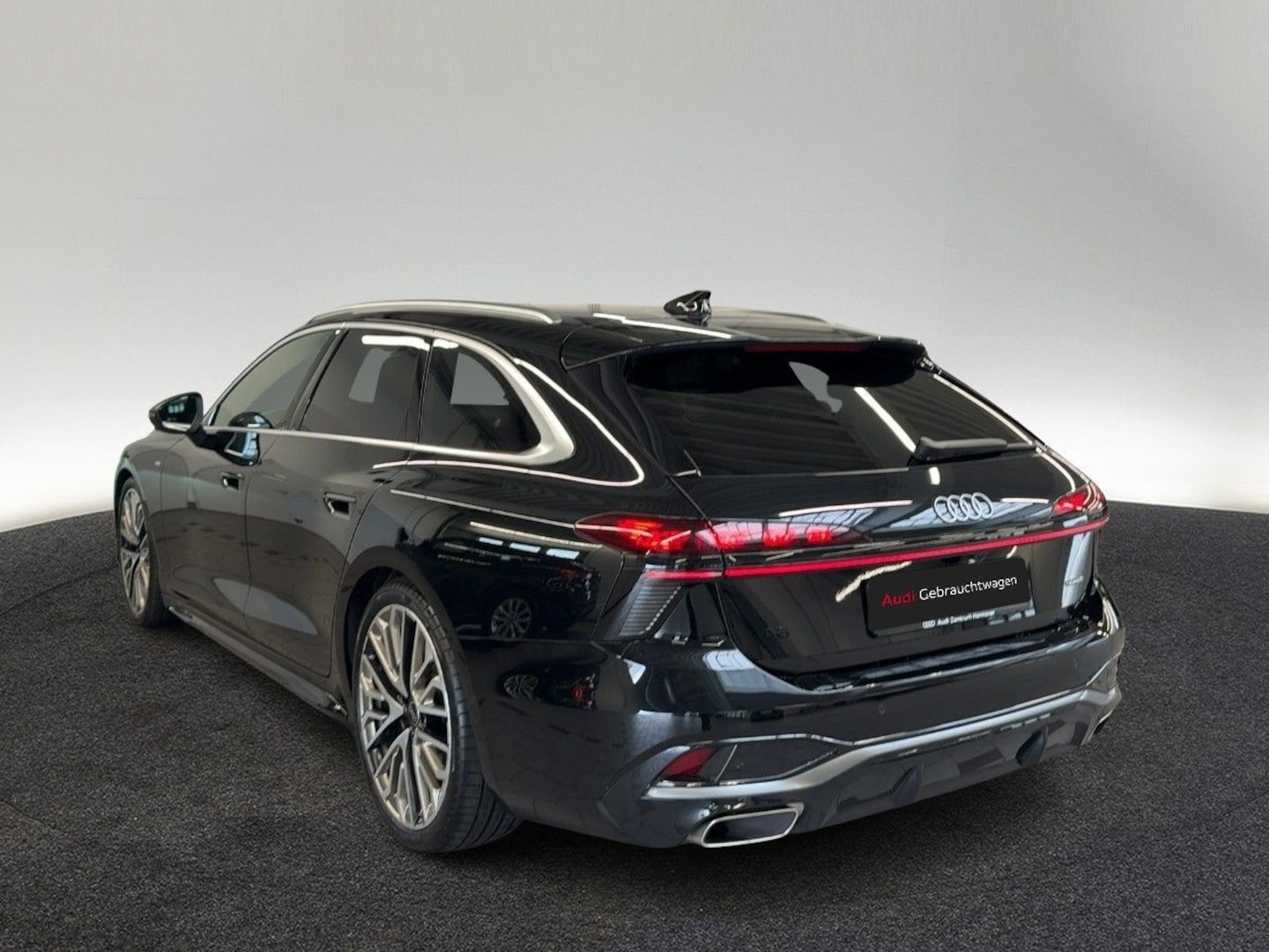 Bild über Audi A6 Avant TFSI quattro 270 kW S tronic - für weitere Informationen kontaktieren Sie den Audi Partner