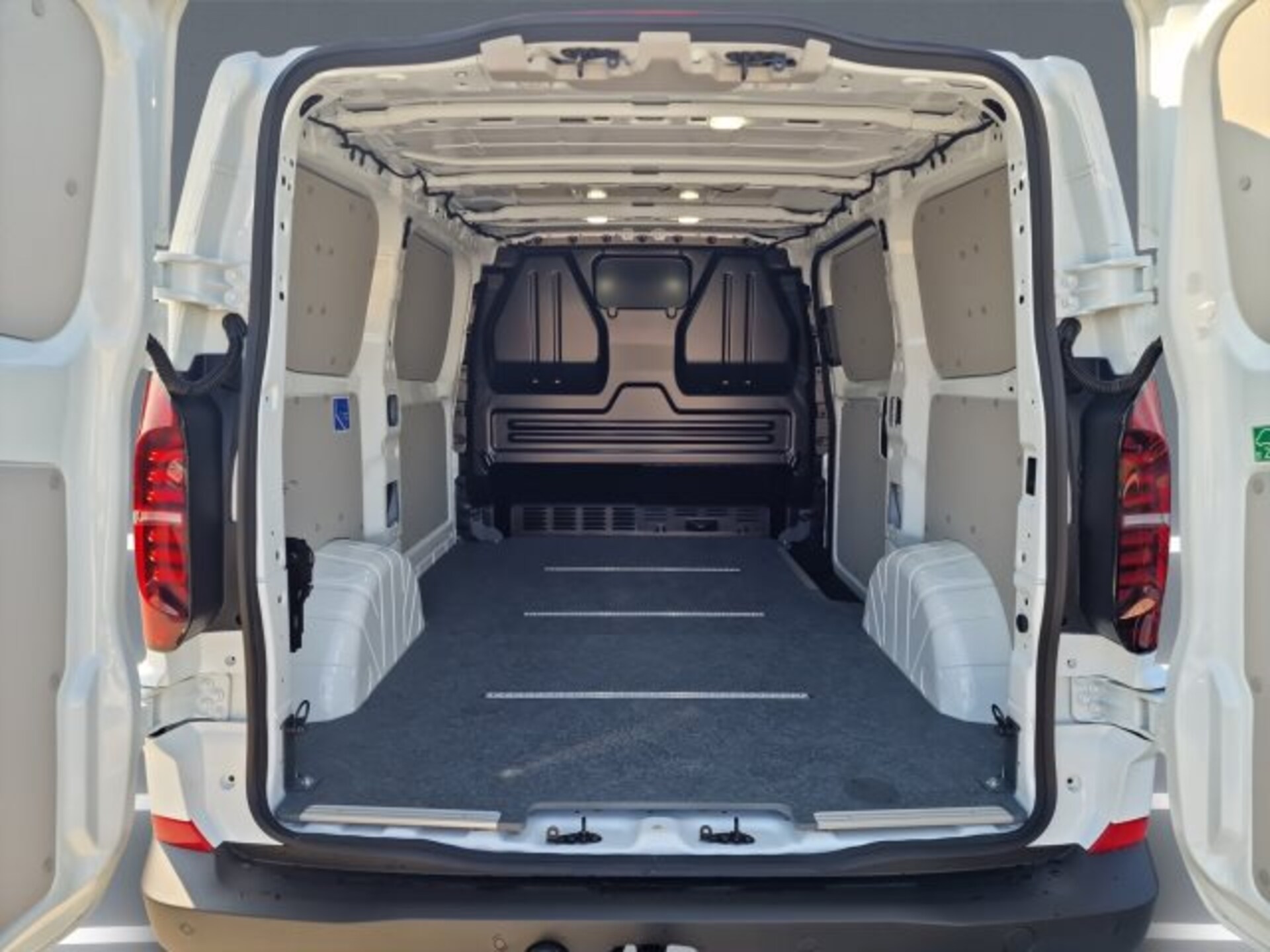 Volkswagen Transporter Kasten kurzer Radstand
