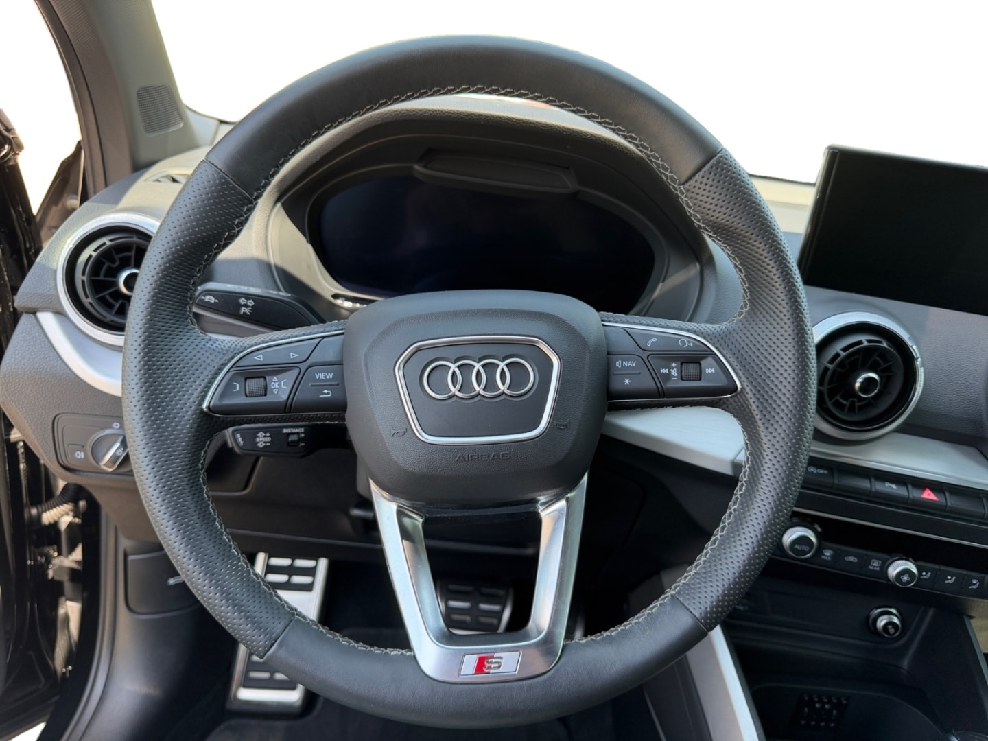 Bild über Audi Q2 S line 35 TFSI S tronic - für weitere Informationen kontaktieren Sie den Audi Partner