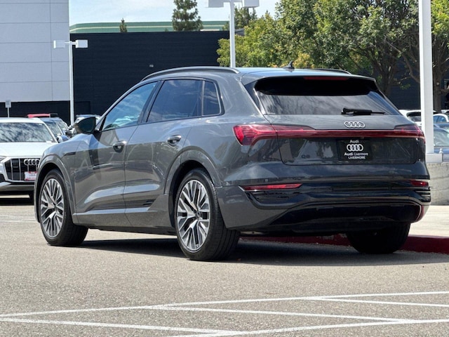 2024 Audi Q8 e-tron