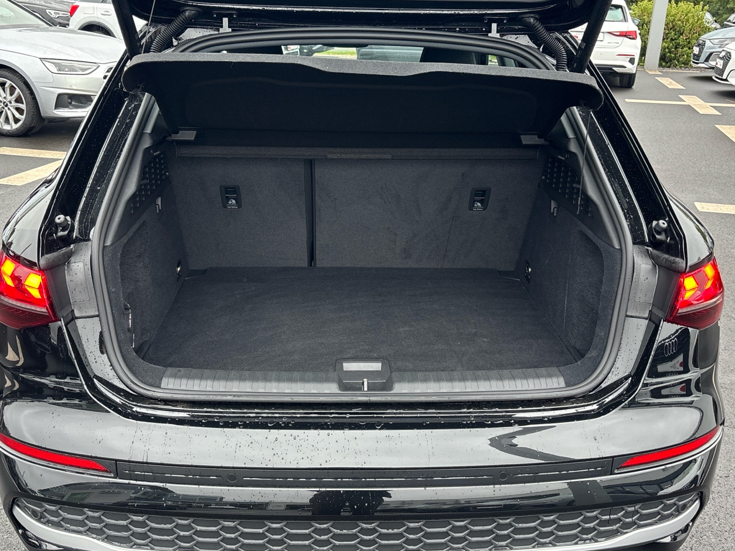Bild über Audi A3 Sportback TFSI e TFSI e 150 kW S tronic - für weitere Informationen kontaktieren Sie den Audi Partner