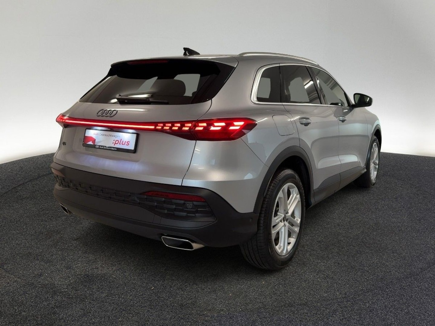 Bild über Audi Q5 SUV TFSI 150 kW S tronic - für weitere Informationen kontaktieren Sie den Audi Partner