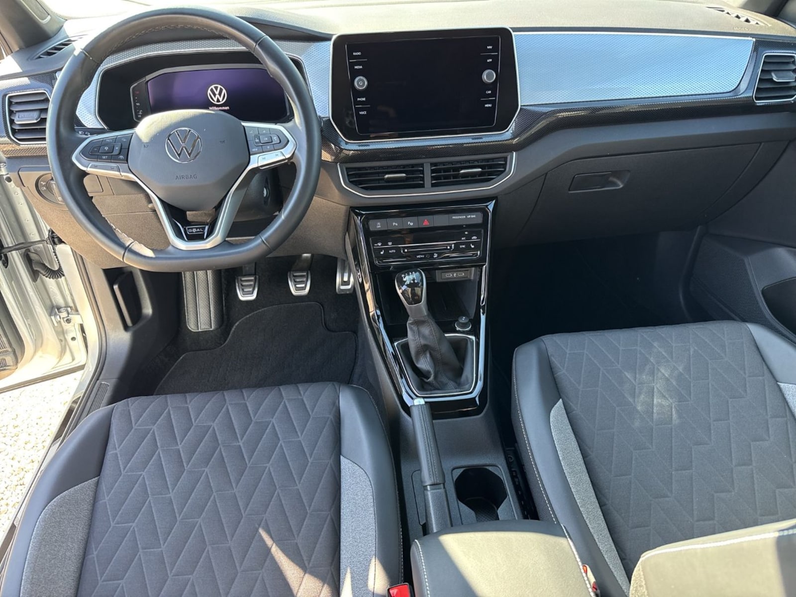 Volkswagen T-Cross – Bild 12