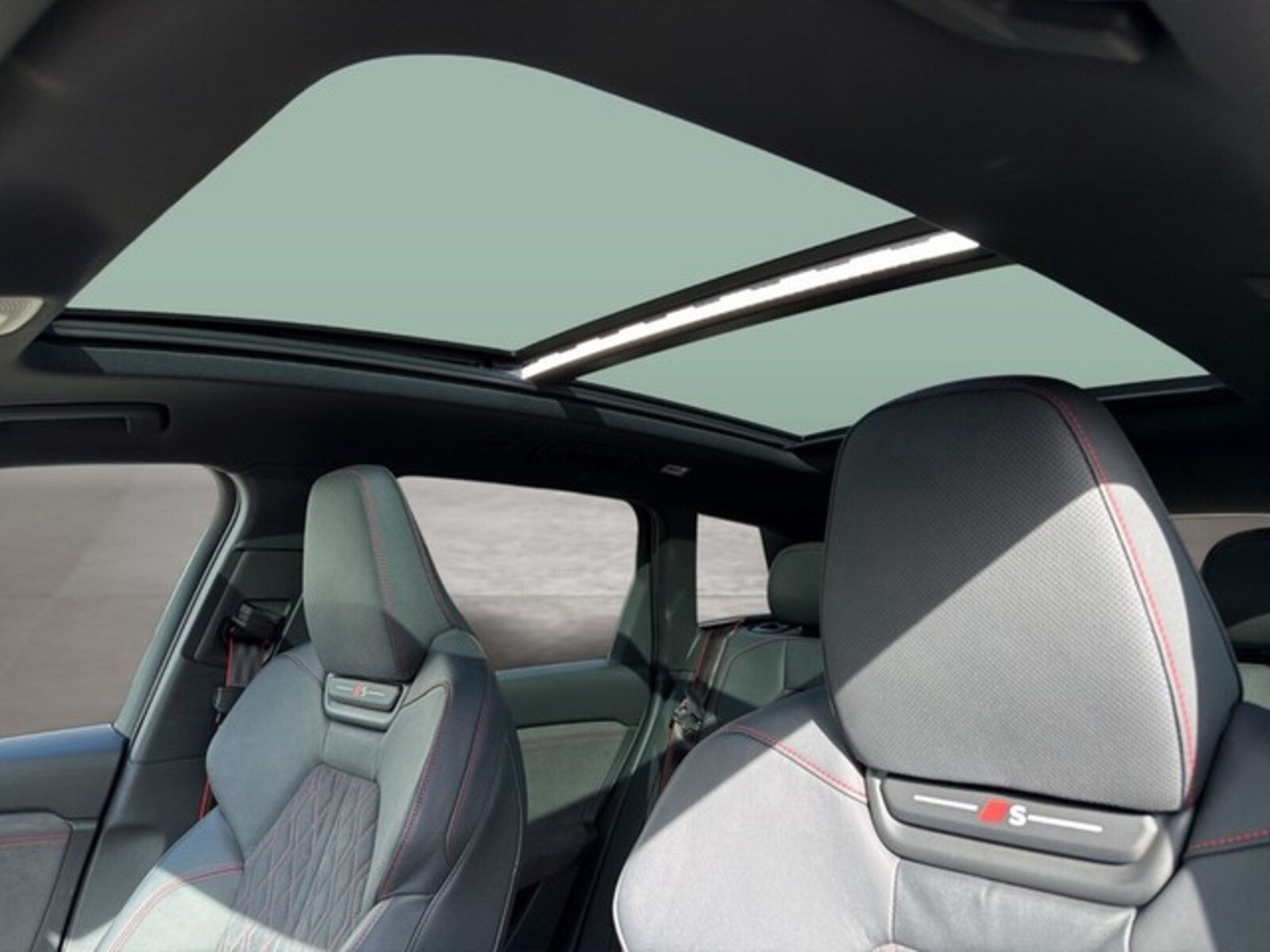 Audi SQ6 e-tron – Bild 16