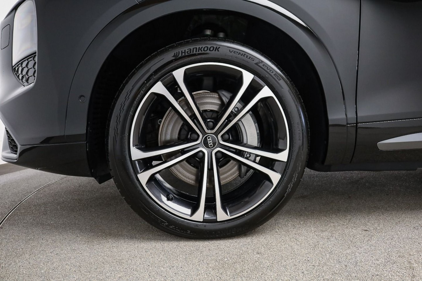 Bild über Audi Q7 SUV TDI quattro 220 kW tiptronic - für weitere Informationen kontaktieren Sie den Audi Partner