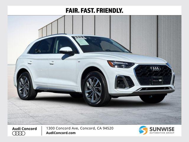2023 Audi Q5 45 Premium's photo