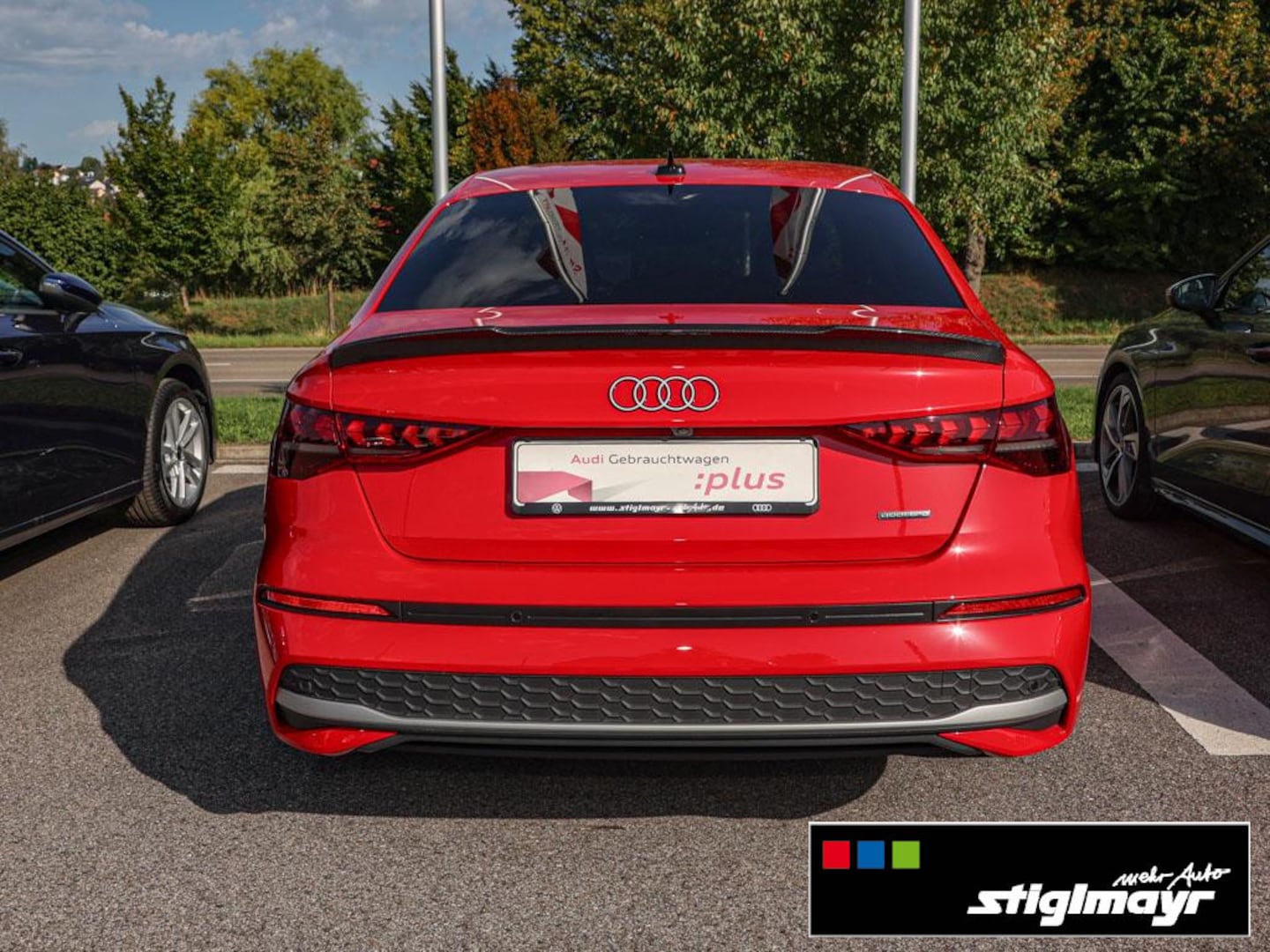 Bild über Audi A3 Limousine TFSI quattro S tronic - für weitere Informationen kontaktieren Sie den Audi Partner
