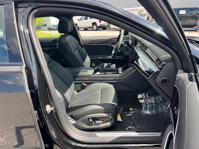 2026 Audi A8 Base - Photo 36