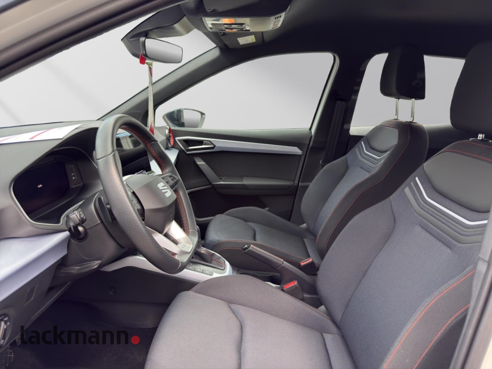 SEAT Arona – Bild 8