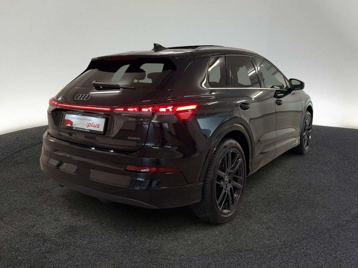 Bild über Audi Q4 SUV e-tron e-tron quattro 220 kW - für weitere Informationen kontaktieren Sie den Audi Partner