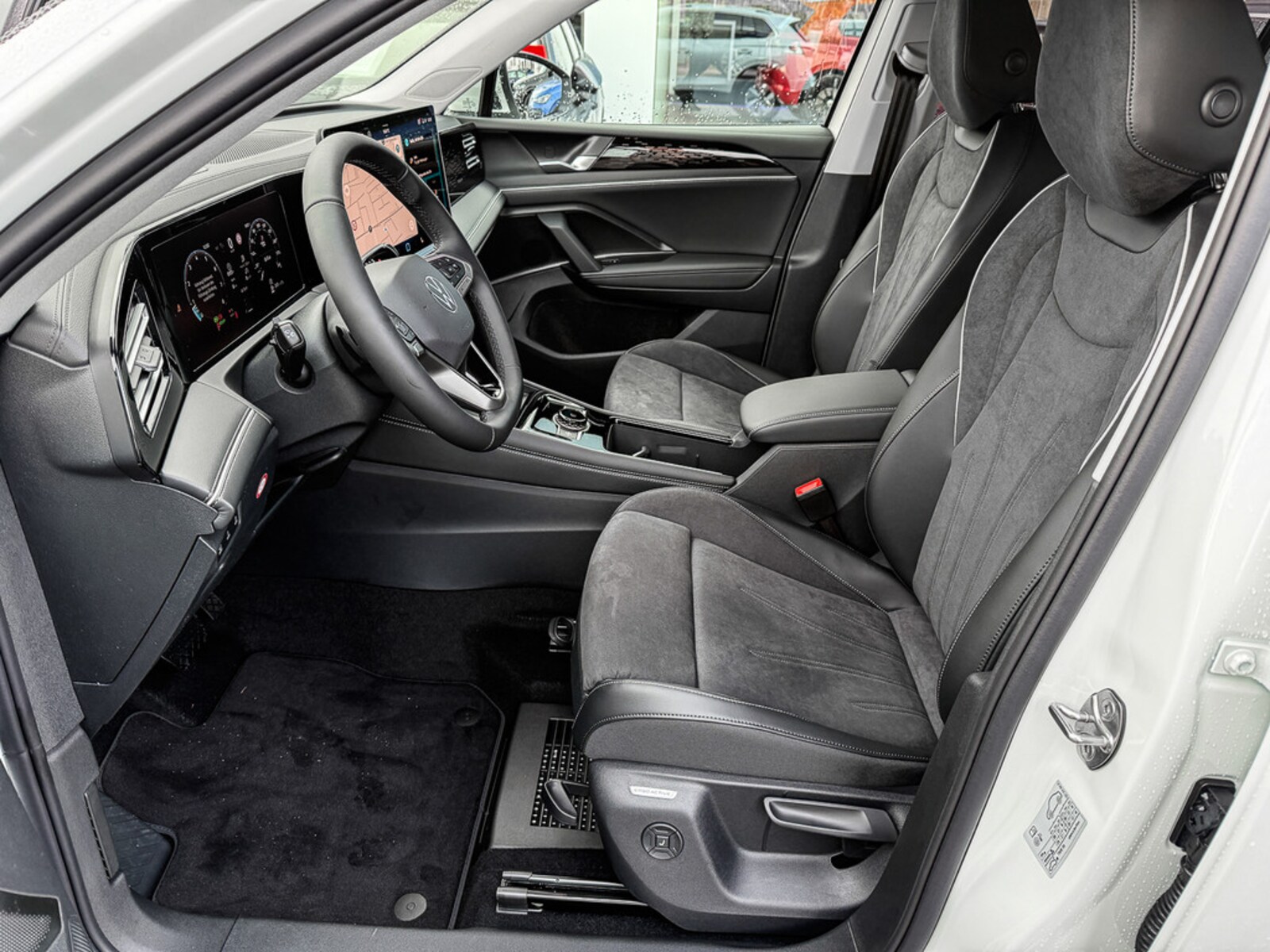Volkswagen Tiguan – Bild 12