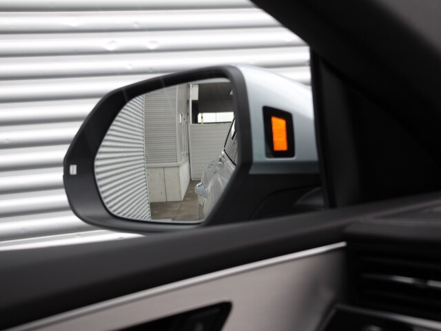 Image about Audi Q8 55 TFSI quattro S line 250(340) kW(PS) tiptronic