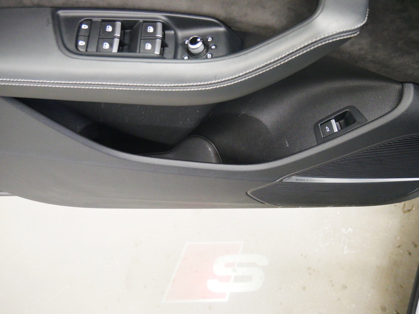 Image about Audi SQ7 TFSI quattro tiptronic