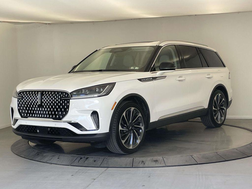2026 Lincoln Aviator Reserve AWD's photo