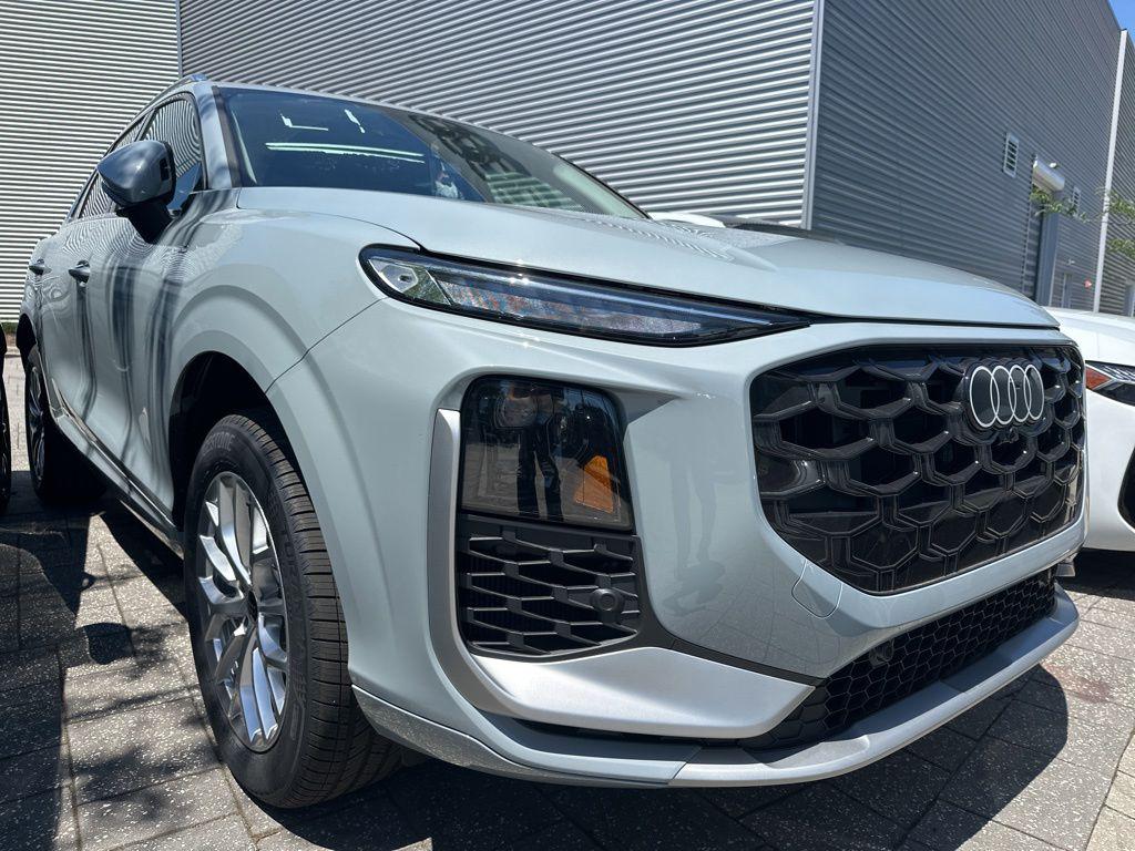 2026 Audi Q3 S line quattro's photo