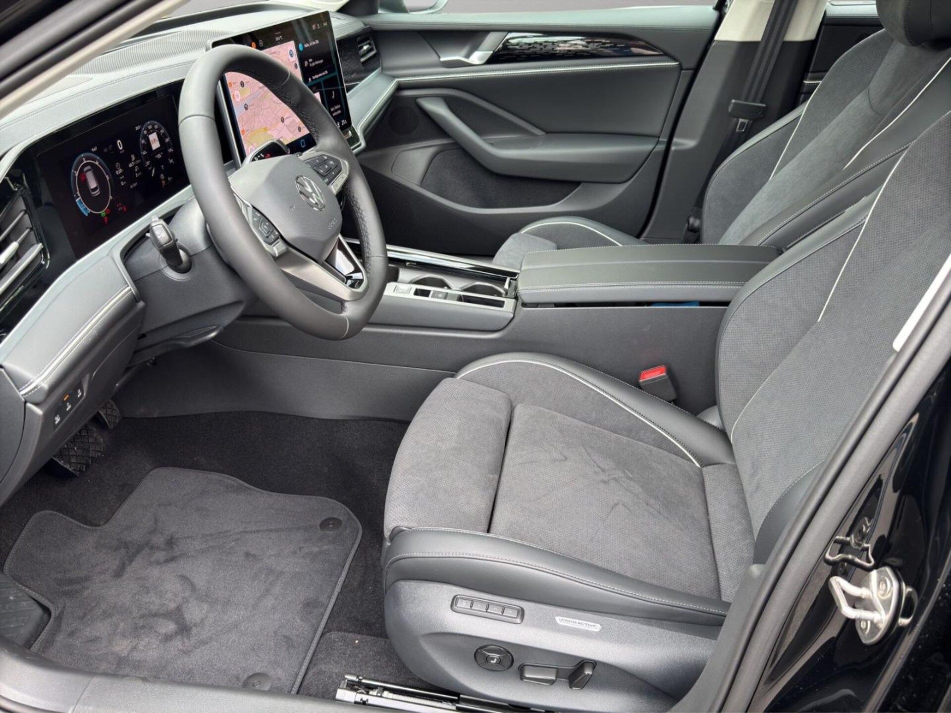 Volkswagen Passat Elegance