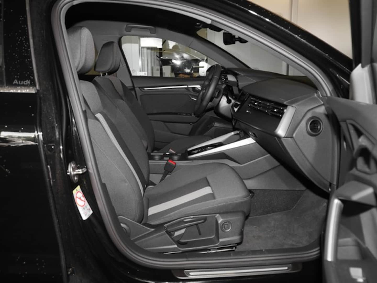 Bild über Audi A3 Sportback TDI S tronic - für weitere Informationen kontaktieren Sie den Audi Partner