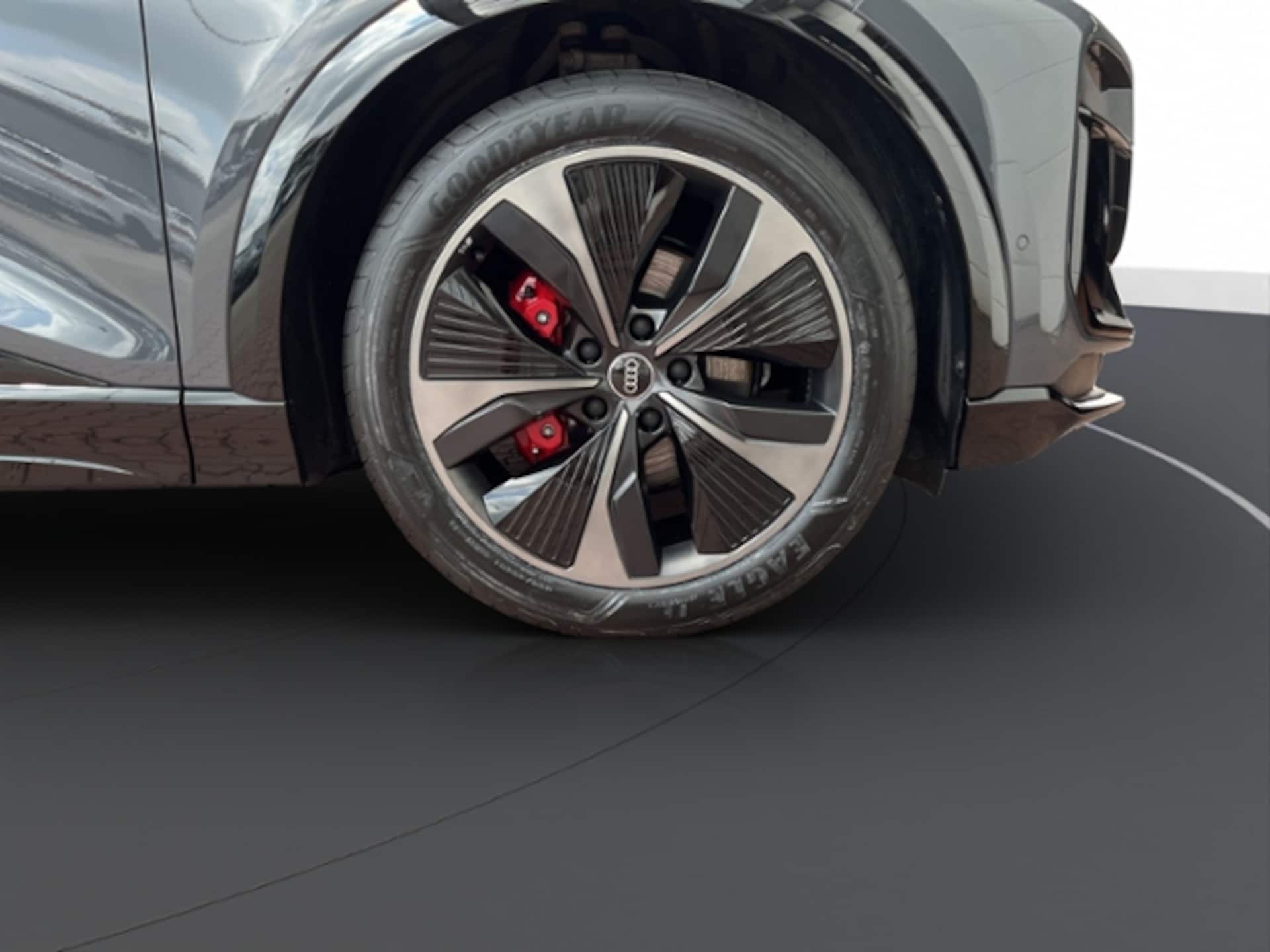 Audi Q6 SUV e-tron