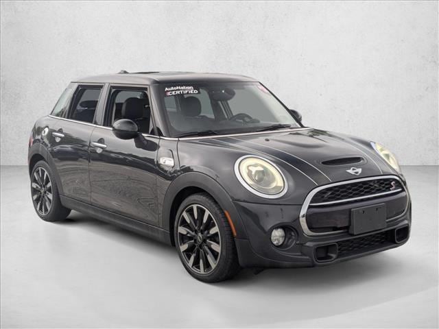 2018 MINI