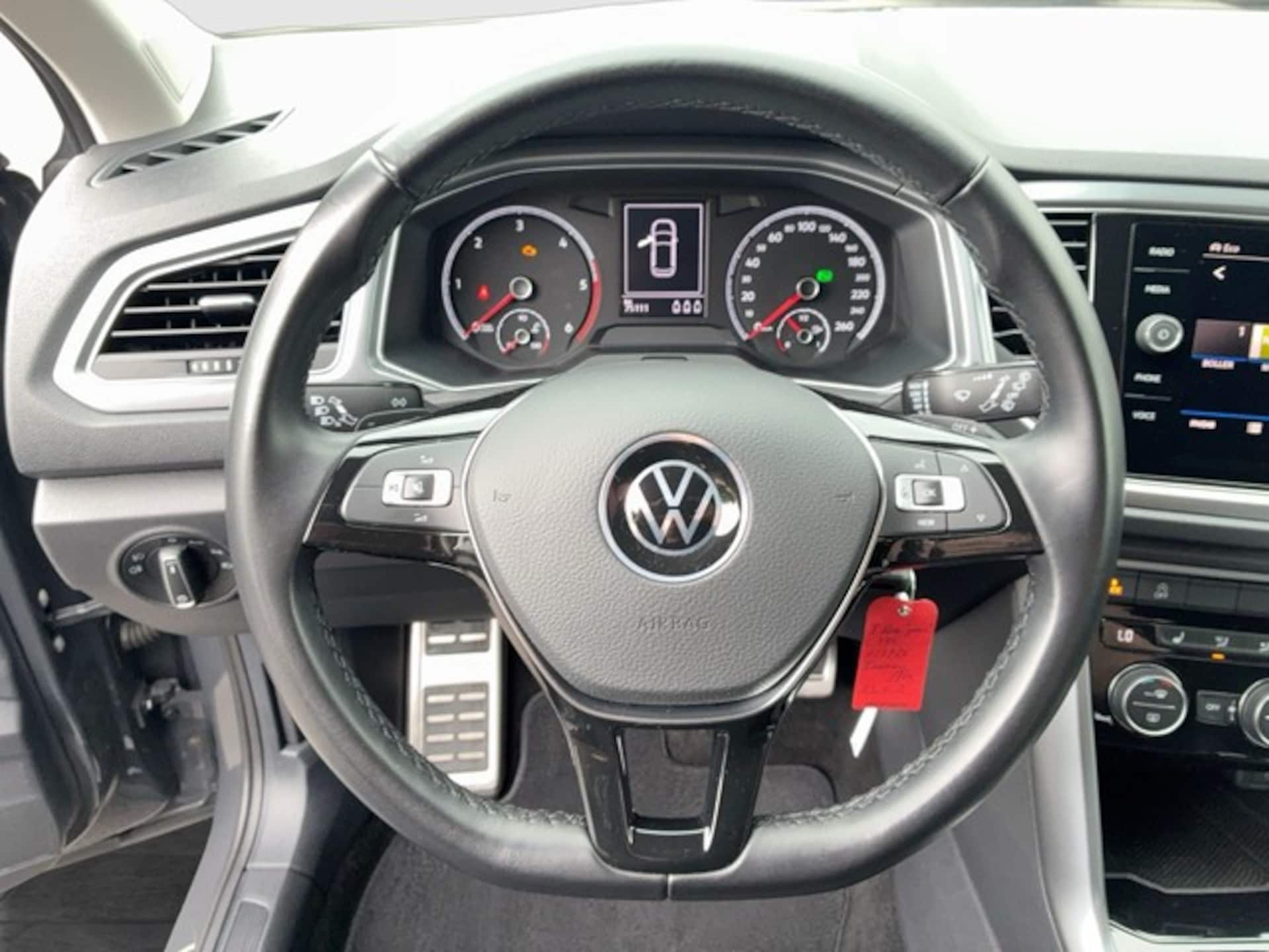 Volkswagen T-Roc Active