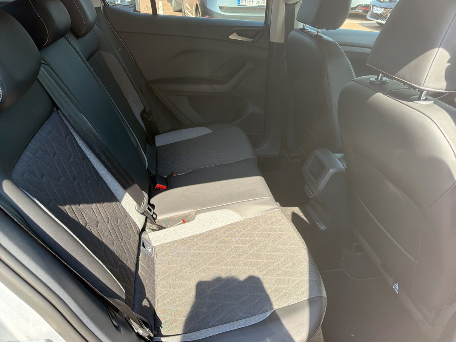 Volkswagen T-Cross – Bild 10