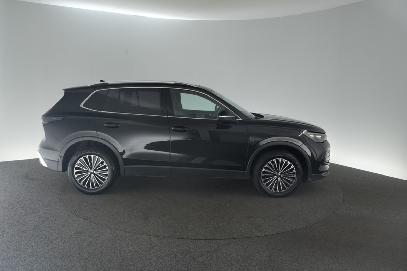 Volkswagen Tiguan – Bild 7