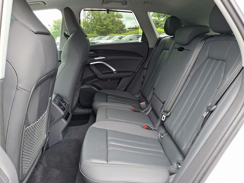 2025 Audi Q5 Premium Plus - Photo 11