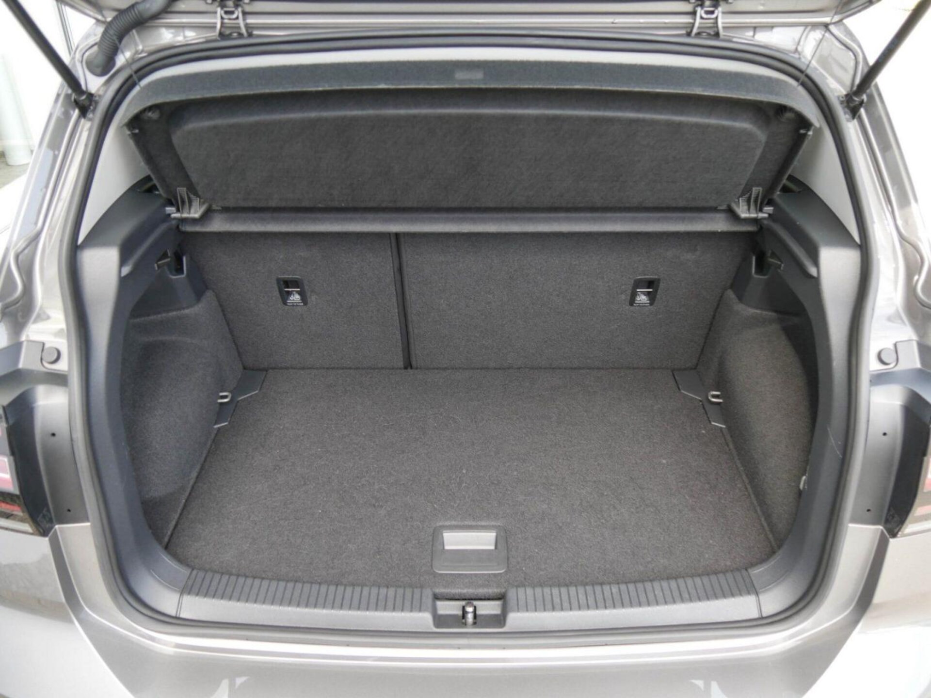 Volkswagen T-Cross United